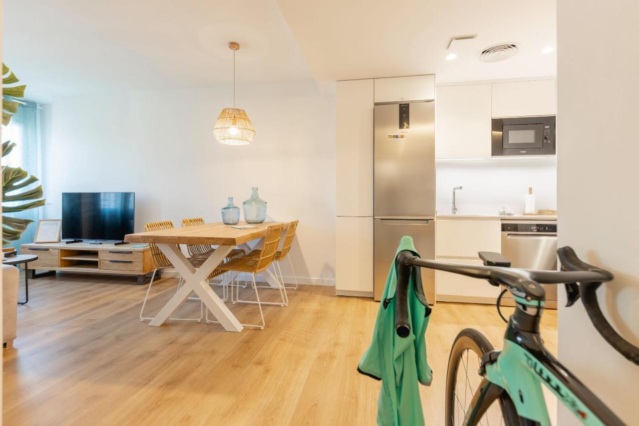 Bravissimo Gerio, 2-Bedroom Apartment Girona Bagian luar foto