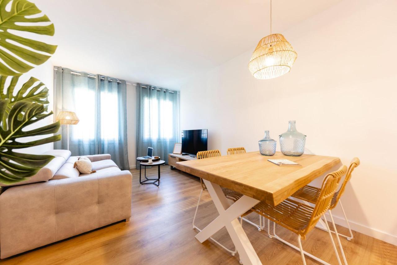 Bravissimo Gerio, 2-Bedroom Apartment Girona Bagian luar foto