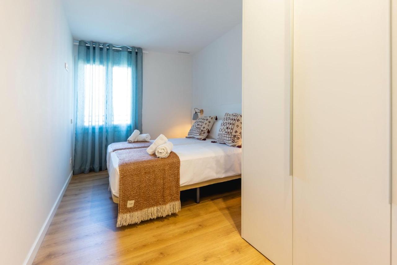 Bravissimo Gerio, 2-Bedroom Apartment Girona Bagian luar foto