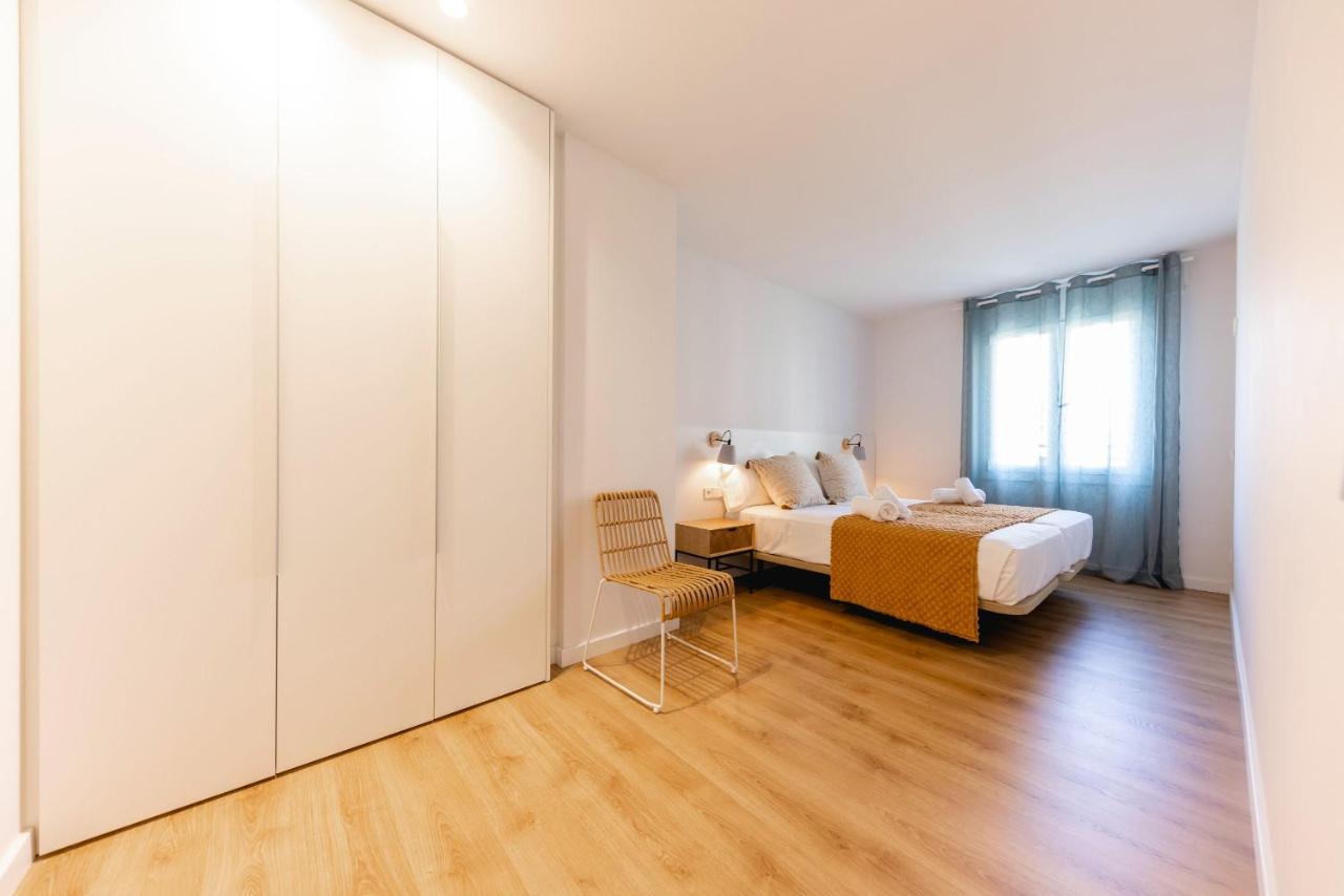 Bravissimo Gerio, 2-Bedroom Apartment Girona Bagian luar foto